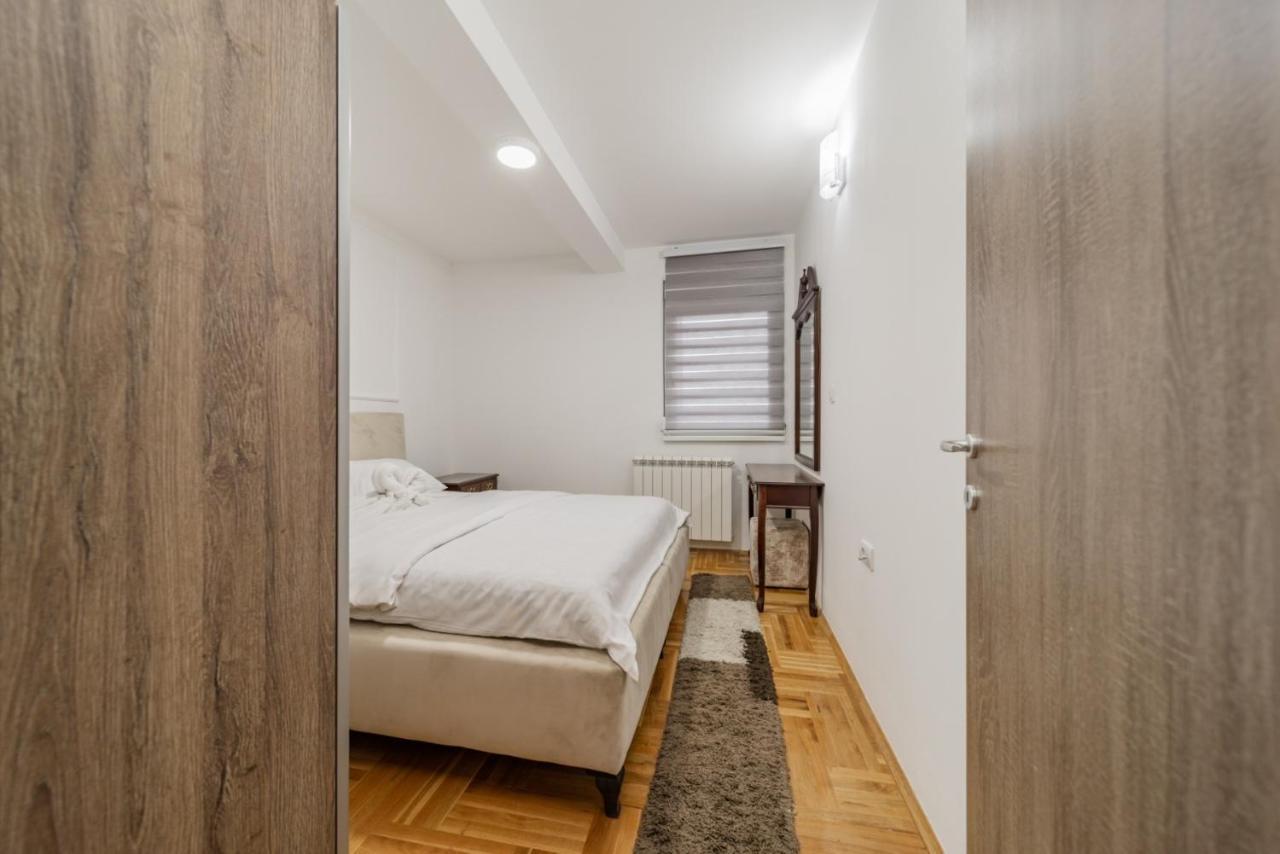 Port 1 Apartment Belgrade Exterior photo