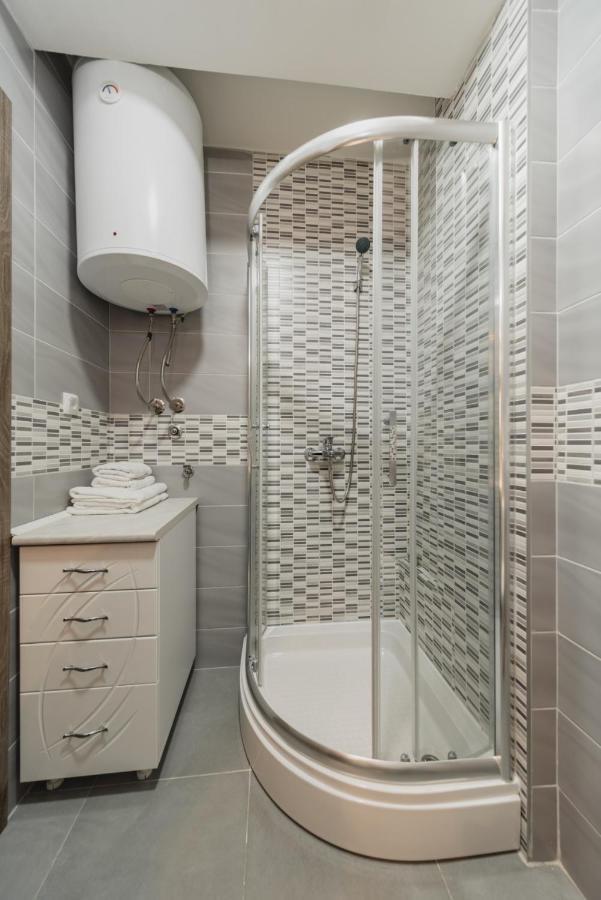 Port 1 Apartment Belgrade Exterior photo